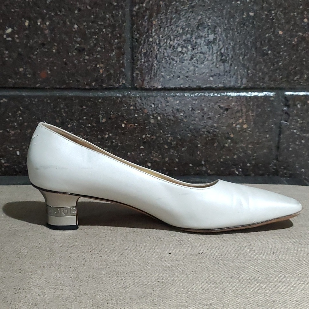 SALVATORE FERRAGAMO SILVER HEELS LEATHER SIZE 7 1/2 ARCHITECTURE ART DECO - Picture 1 of 15